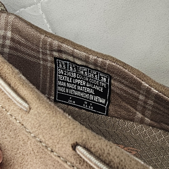 Women's Skechers Wave Lite Memory Foam Beige Loafer Shoes SIZE 8.5 - Picture 4 of 5